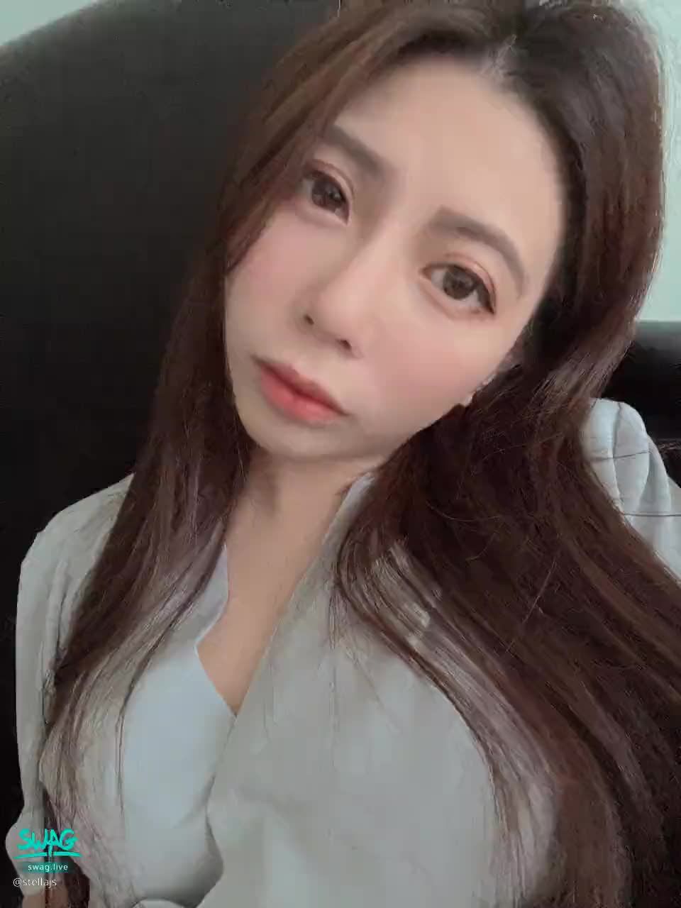 stellajs : 姨媽轟炸第二天🥲🥲🥲 討厭啦啦啦～～眼神死
#葡萄 #日常