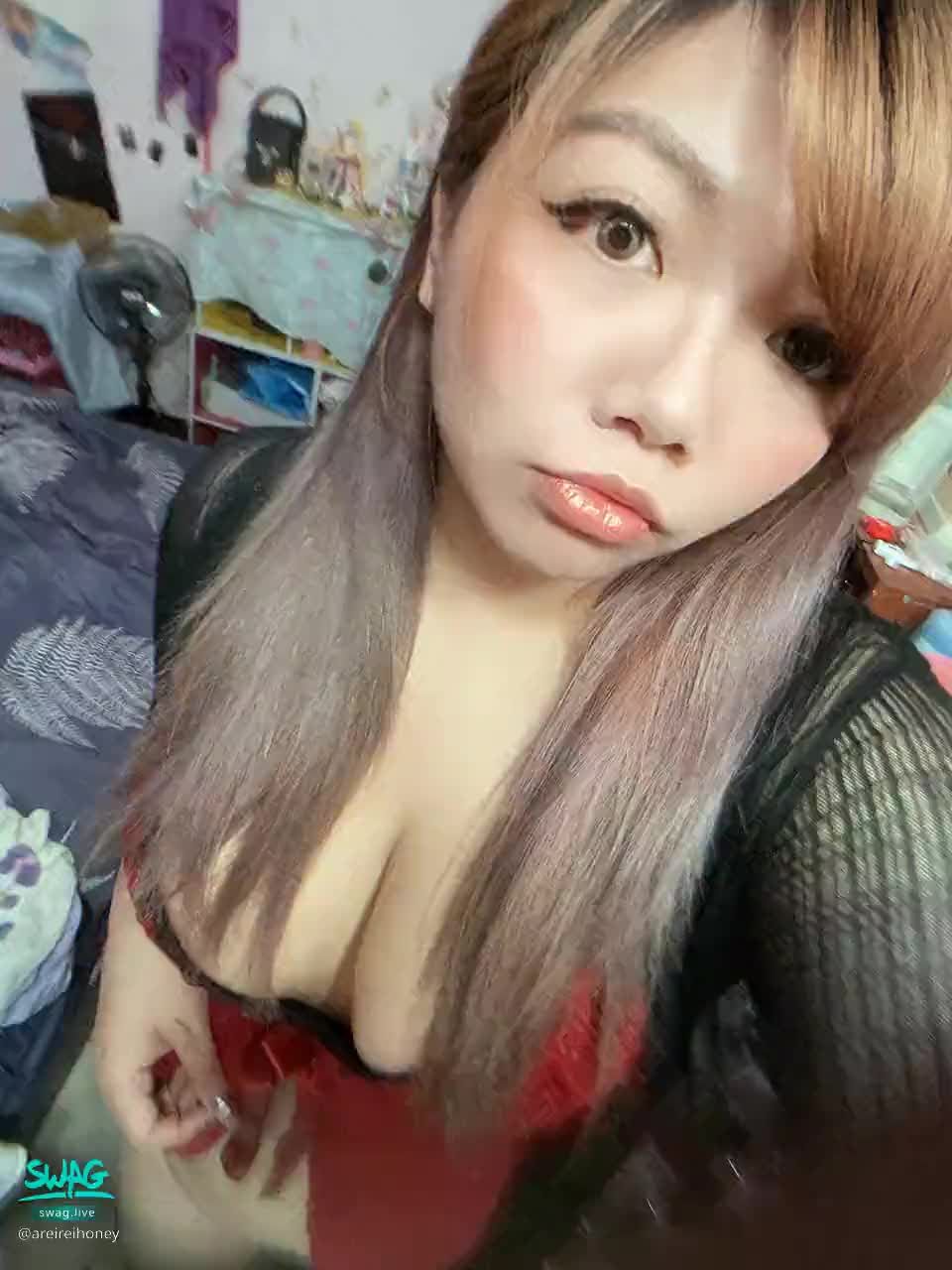  : 