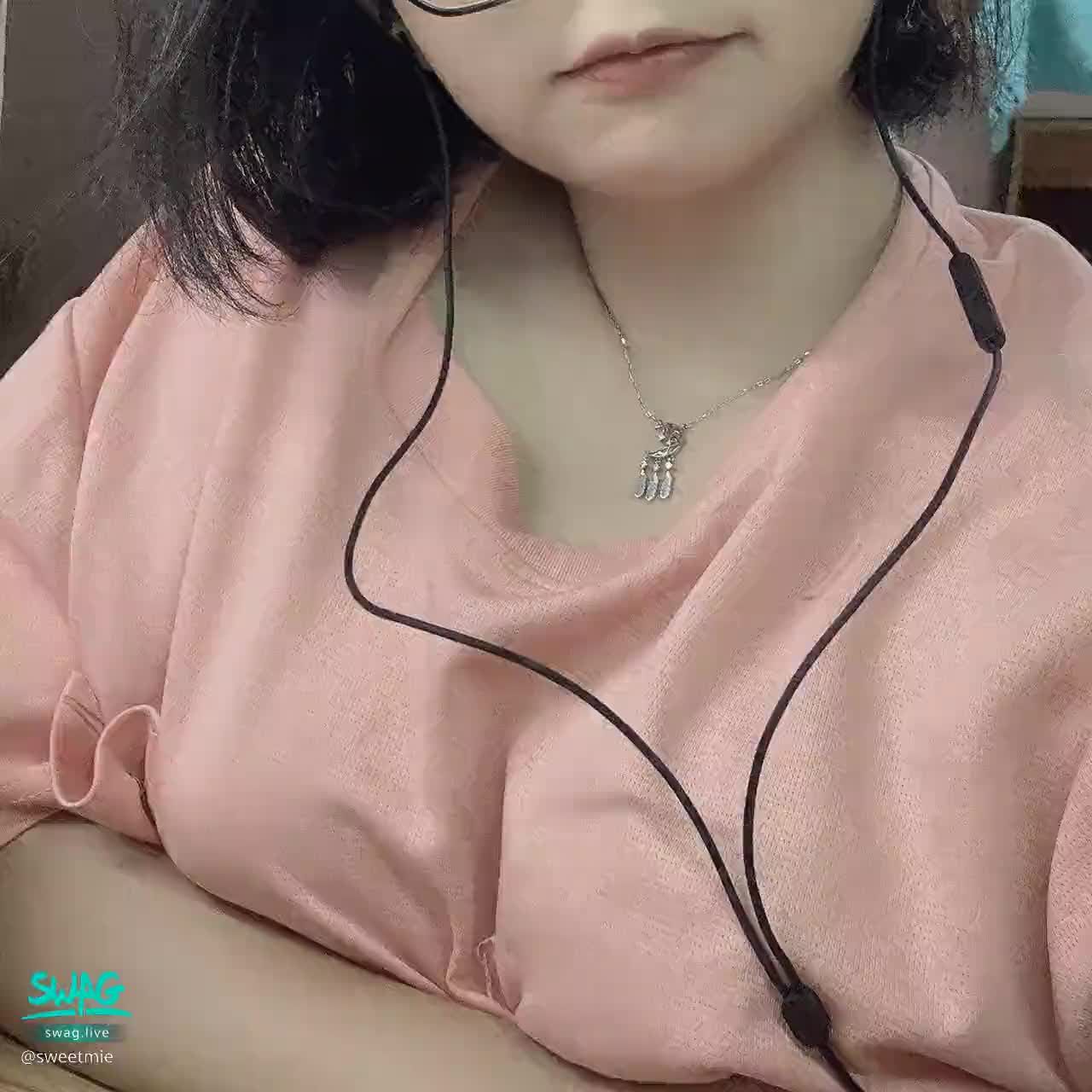 sweetmie : 洗澡過程哥哥想看也別錯過了❤️