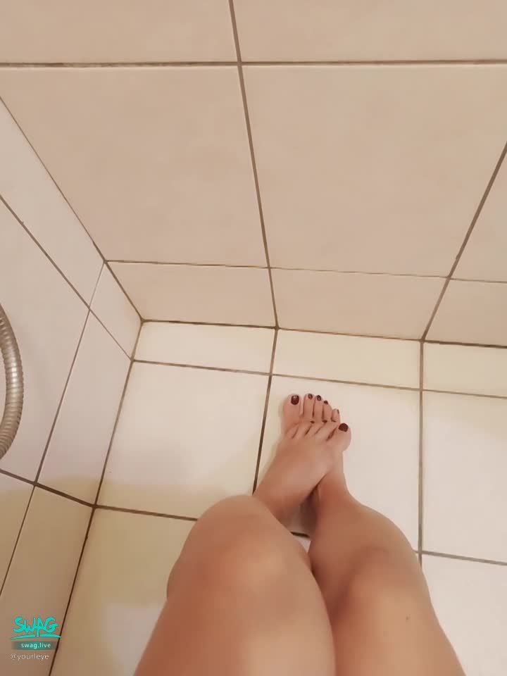 yourleye : 腳趾-指甲油系列❤️激情肉桂
這個顏色還可以嗎😃
顏色叫-激情肉桂