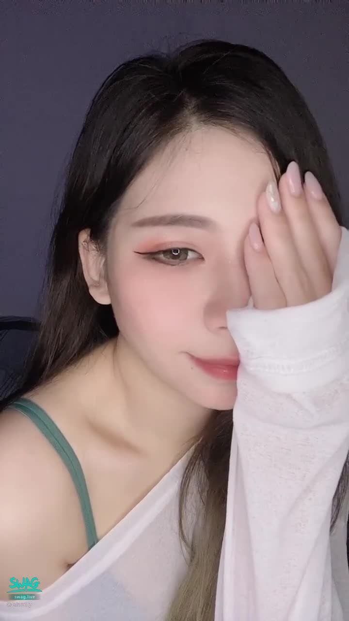 lalasexy : 寶寶說看臉就可以射了?!真的假的啦🙈🙈🙈你們是不是騙人🤣🤣🤣