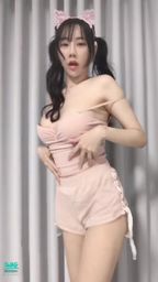 miyukibaby : 色色表情誘惑跳騷舞😈❤️脫衣全裸直接來!🫶🏻
#sexy#性感#可愛#露臉#雙馬尾#背心#生活#騷#騷舞#脫衣#全裸