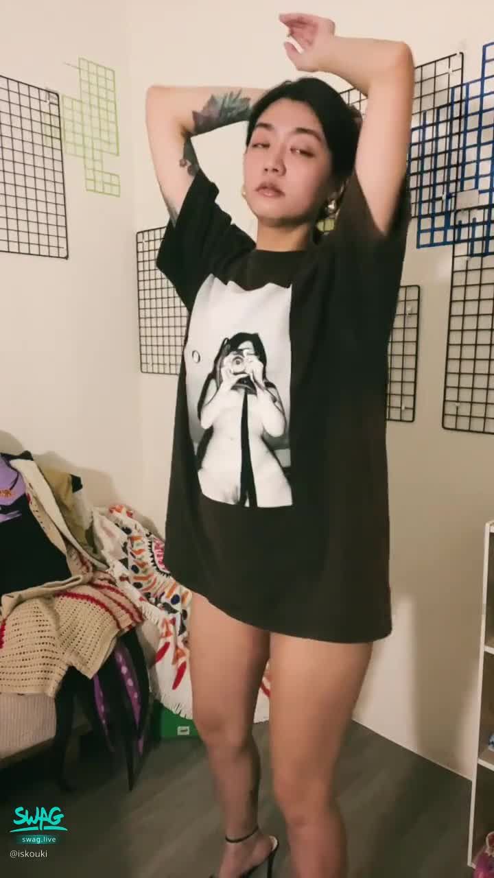 iskouki : 明天你會想我嗎?
我不知道你
但我想你了⋯