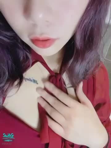 dearjojo : 氣質JoJo
你在興奮的時候,會揉什麼?
#奶 #騷