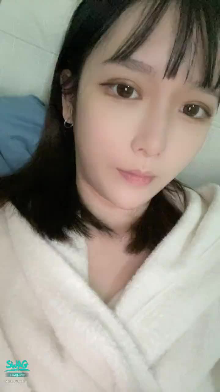 shinypuppy : 現在只要解鎖🔓任意5部Sunny的限時動態😘私訊截圖送限定福利片（鮑魚一覽無遺🥵）低鑽聊天活動進行中！💦💦💦