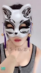 siuzi. : 小紫第一次演,感觉好不自然🙈🙈 有哥哥喜欢这种感觉的吗?🙉🙉我会不断地进步,请关注小紫💜