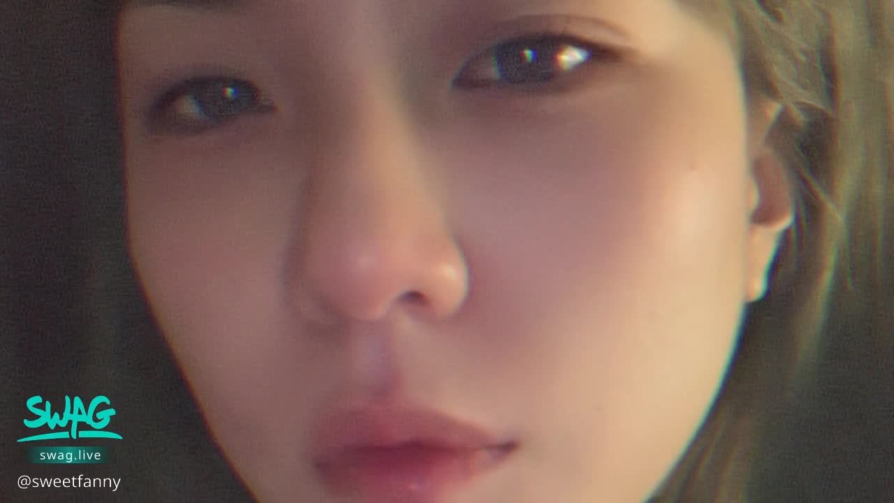 sweetfanny : 天氣冷😥需要溫暖棒棒~