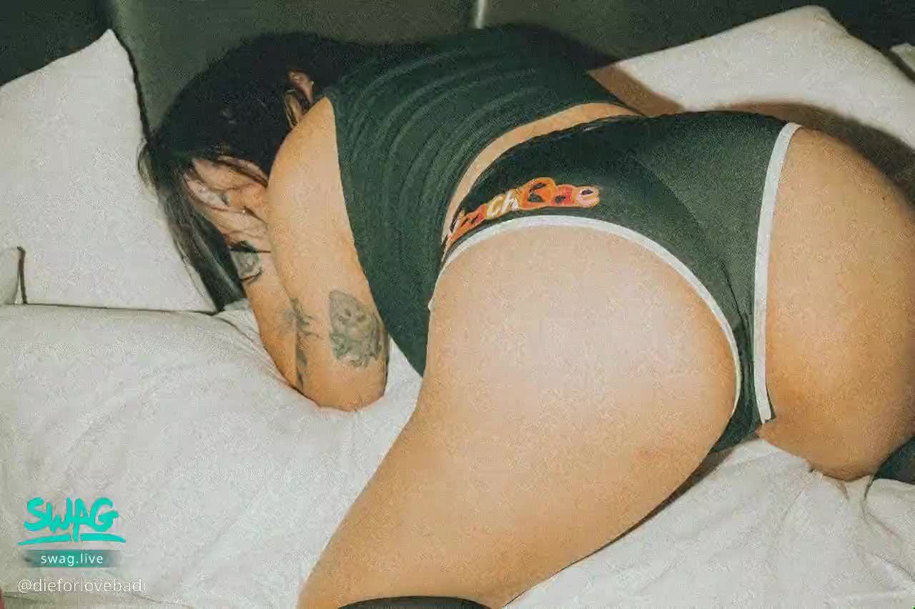 dieforlovebadgirl : 從後面撞感覺更佳🫦
#未曾曝光過 #美尻 #蜜尻 #歐美臀 #sexy #性感 #日常生活 #騷 #誘惑 #欠掐的屁股