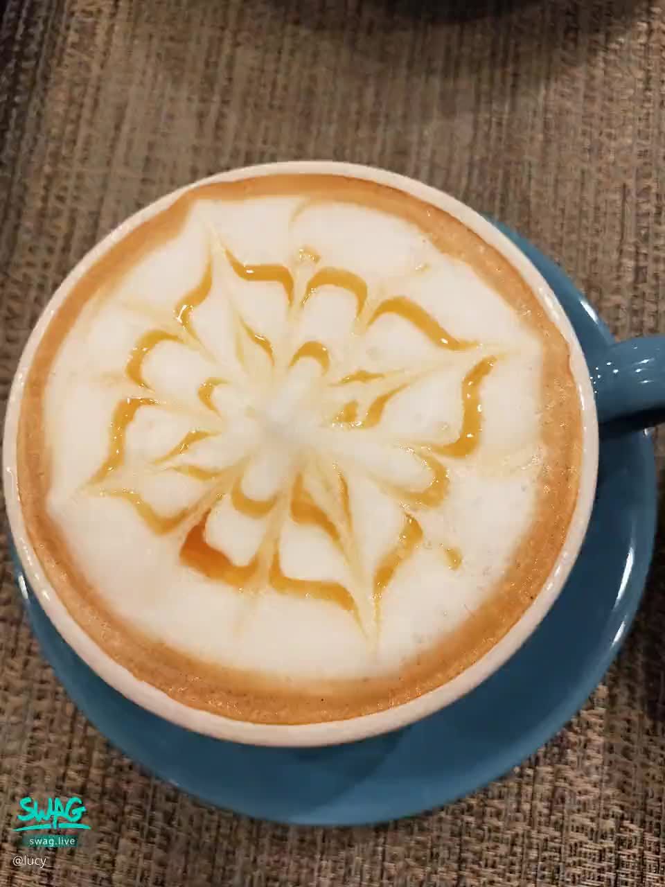  : Latte art is so beautiful ❤️
#喝咖啡
#早安ㄤ