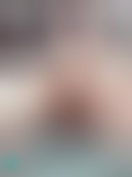 lizbaby : 好大膽的我在哥哥背後直接脫內褲露穴穴😱
#脫內褲 #穴穴 #露穴 #下體