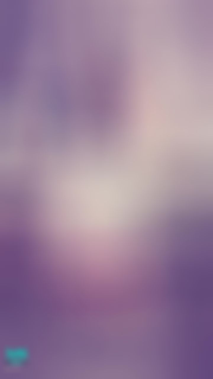 janicee : 地板上跪著，捏捏腰💓
性感深V睡衣💋
酒紅色黑絲的美腿💚
黑絲控在哪呢？
膝上襪的肉感絕對領域🌹
Burgundy💙
#深V #低胸 #美腿 #短褲 #睡衣 #膝上襪 #性感 #黑絲 #絕對領域 #sexy #長髮 #鎖骨