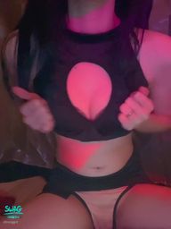 tonggirl : 搖搖我的奶🤤🤤舔舔頭頭🤤#娜娜#性感#揉奶