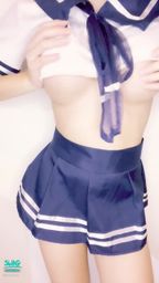  : busty schoolgirl 🦋 milk shake tits 💓 The southern hemisphere is exposed 😝

#liyunbabe #雲妃 #巨乳 #學生妹
