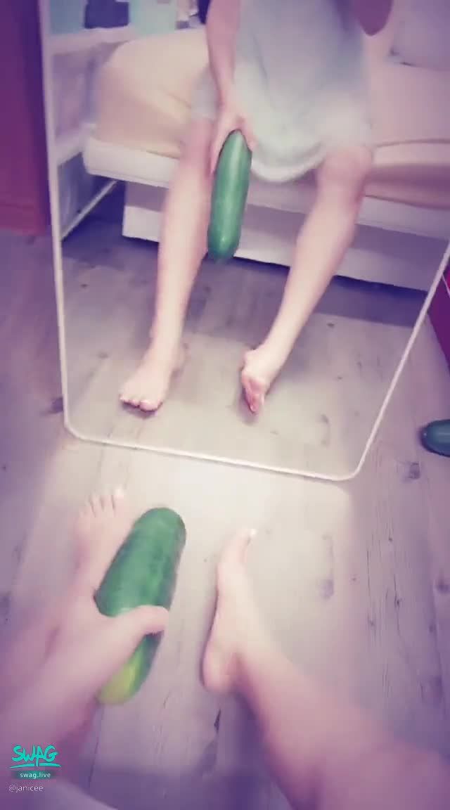  : Footjob with one and two feet