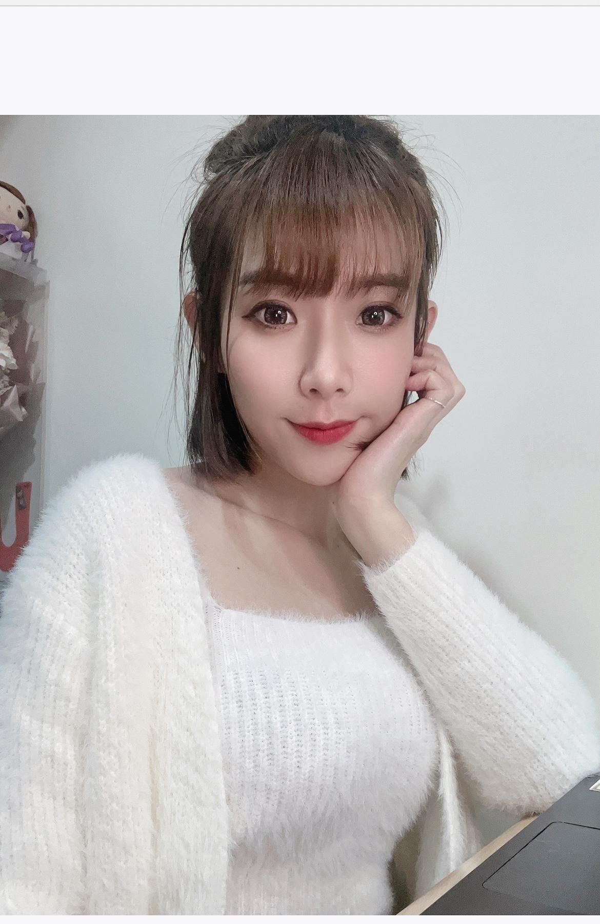 anilaascb : Hi
哈囉第ㄧ次發文,喜歡我的私我喔!
小菜鳥得斯~