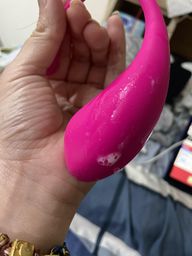 sexyaphrodite : 濕答答的小穴 你怎麼捨得不放進來😈