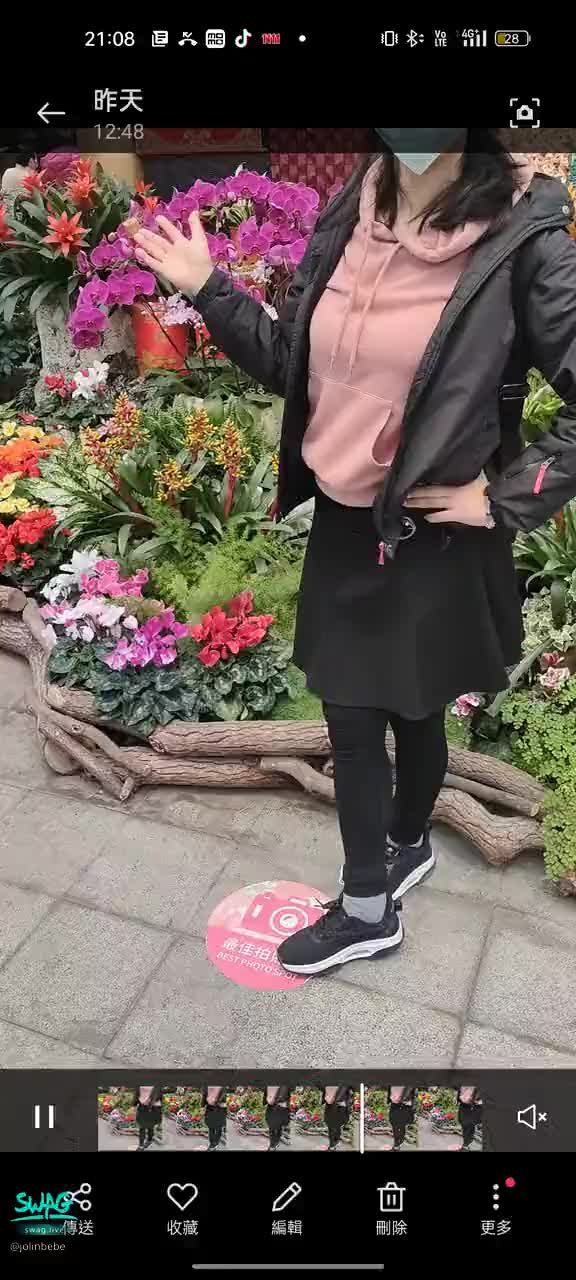 jolinbebe : 來賞花。