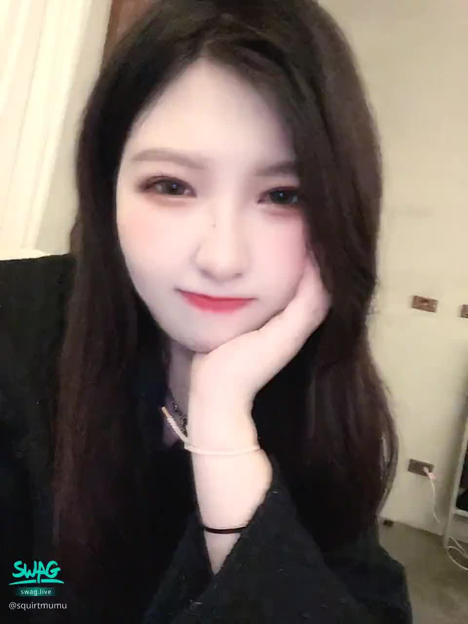 pretend to be cute 🐶 SWAG squirtmumuMovies SWAG Live