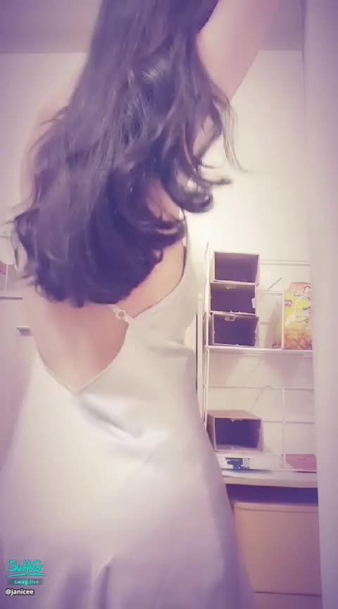  : 性感美背與側臉♥️