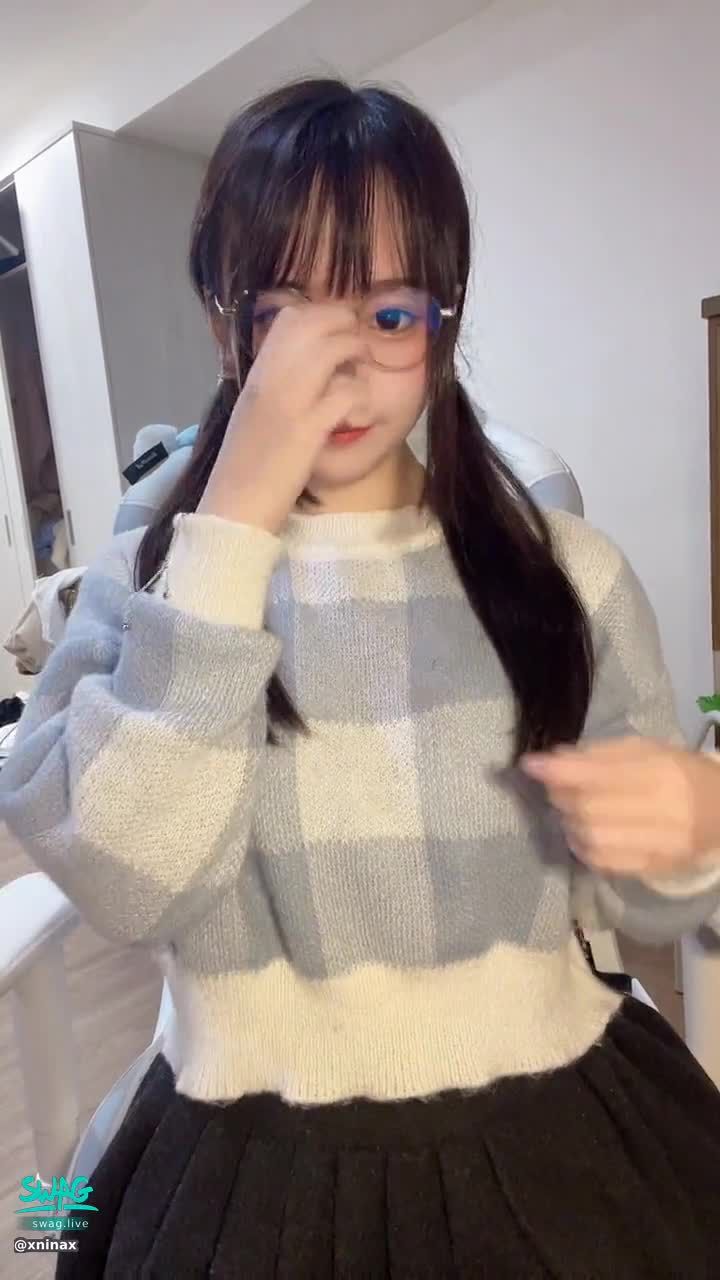 x****x : cute glasses 👓 Lolita show you 🥰 #運動服 #少女 (18+) #小隻馬 #Sports #Teen (18+) #Petite