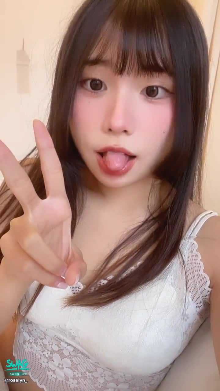 roselyn_ : 動✌🏻