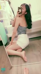 janicee : 性感M字腿,航向南半球的性感航線
心機馬甲藏不住的性感♥️
南半球與短褲💙
微曝光的牛仔短褲👀
白皙美腿👠
#腿控 #足控 #美腿 #南半球 #細肩帶 #鎖骨 #赤腳 #裸足