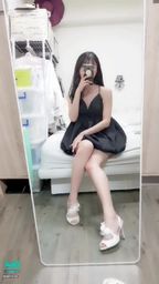janicee : 快曝光的短裙擺⭐
露出內衣背帶的黑色戰服💗
嶄露美背的小禮服♥️
性感低胸,抓起馬尾露出肌膚💋
Little black dress👠
#性感 #美腿 #高跟鞋 #美背 #鎖骨 #長髮 #足控 #腿控 #黑髮 #低胸 #細肩帶 #洋裝 #高跟鞋