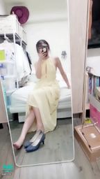janicee : 心機露側乳洋裝♥️
穿上與脫下高跟鞋👠
性感鏤空洋裝💚
露出側乳的小心機💋
Sexy hollow💙
#性感 #美腿 #洋裝 #長髮 #足控 #腿控 #黑髮 #高跟鞋 #赤腳 #裸足 #馬尾 #側乳