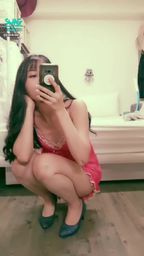 janicee : 抓個馬尾💓
露出白皙的肌膚💚
男生看到都很愛的紅色睡衣💖
Sleep wear⭐
#sexy #鎖骨 #長髮 #美腿 #細肩帶 #黑髮 #低胸 #睡衣 #短褲 #高跟鞋 #深V