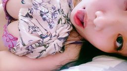 sexyaphrodite : Babe可以跟我玩嗎?
我好想被你插的濕答答