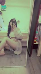 janicee : 揉揉性感下乳💋
露出南半球的鏤空💙
腿控足控快來💓
Semisphere😈
#鏤空 #長髮 #小可愛 #sexy #裸足 #赤腳 #美腿 #鎖骨 #短褲 #南半球 #下乳