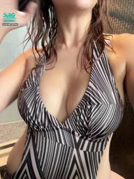 littlecandy : 洗澡間偷錄的