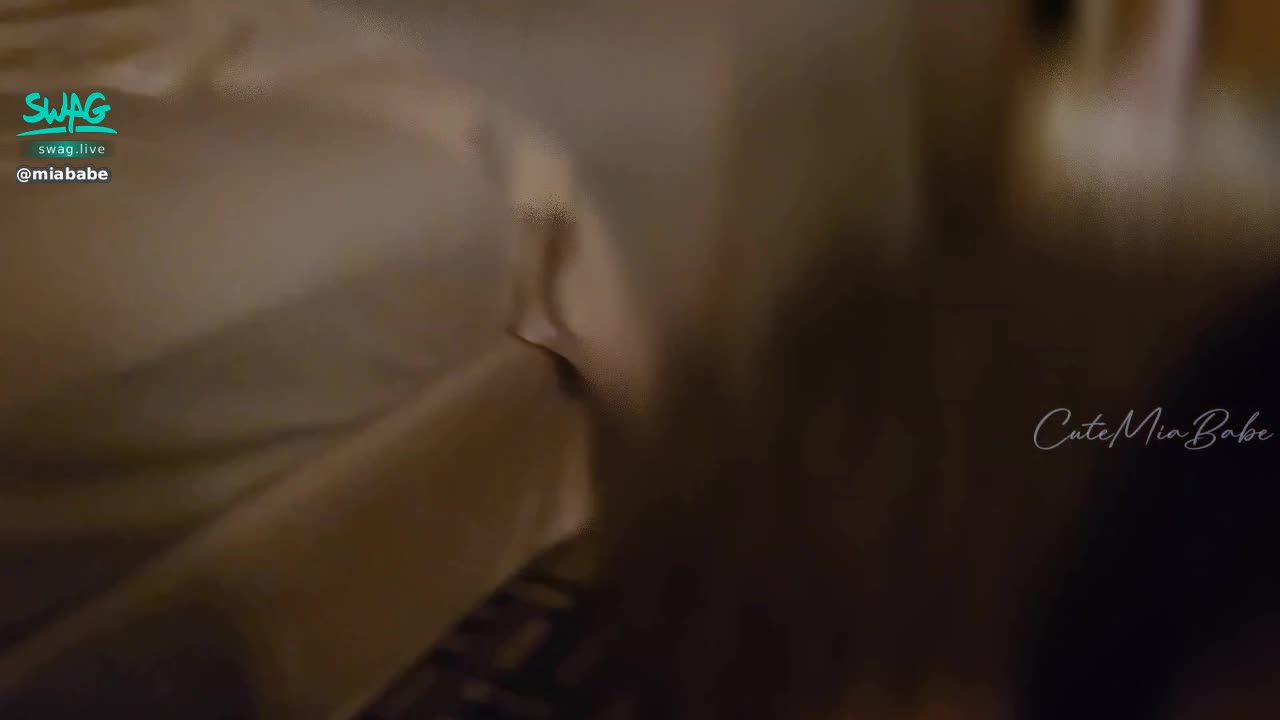 Having Sex With My Best Friend's Boyfriend Turned Into A 3P?! My Best Friend Turned Around We Were Almost Discovered, And If We Were Discovered, Would We Break Off Our Friendship?