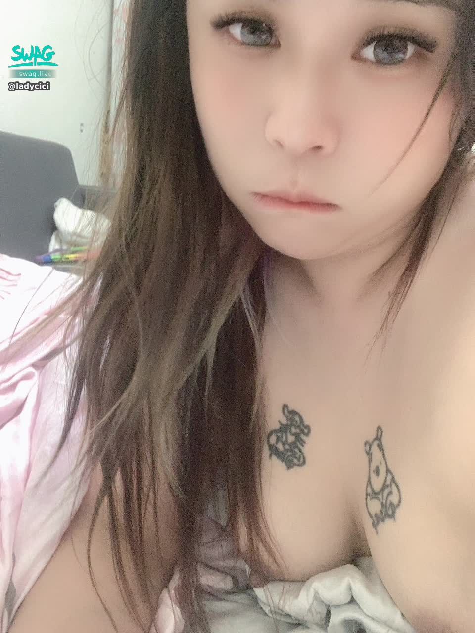  : 