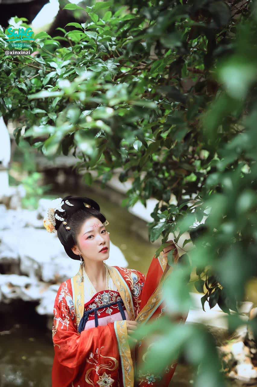 xinxinzi : 什麼?! 同學要在這裡玩大人的遊戲嗎?