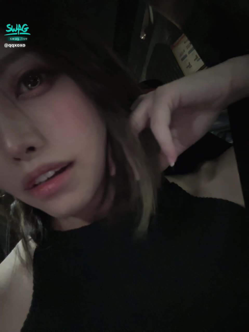 qqxoxo : 📣巨乳QQ老濕上課囉⏰10點準時點名✍🏻遲到打屁屁👋🫦👩🏼‍🏫