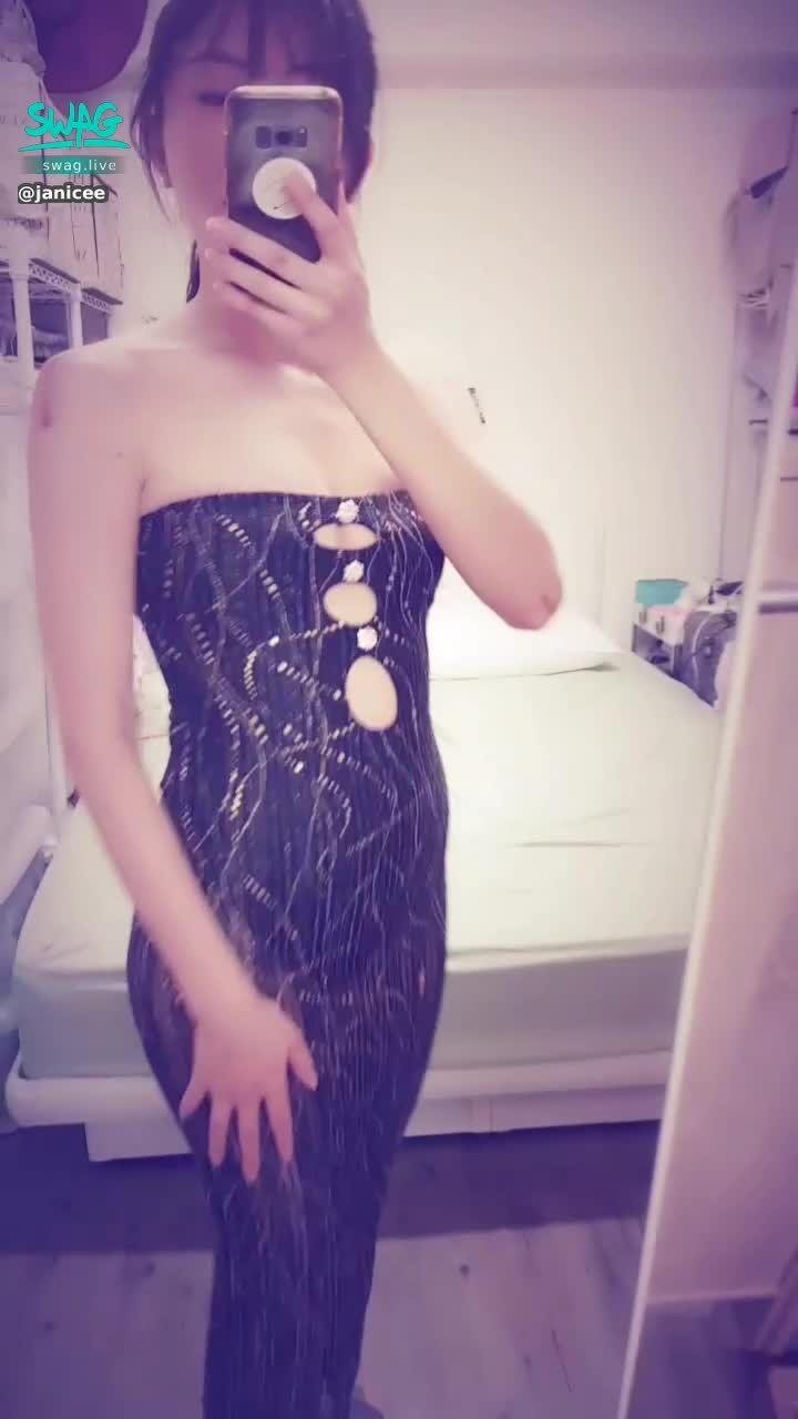  : 睡衣與三角褲禮服💚