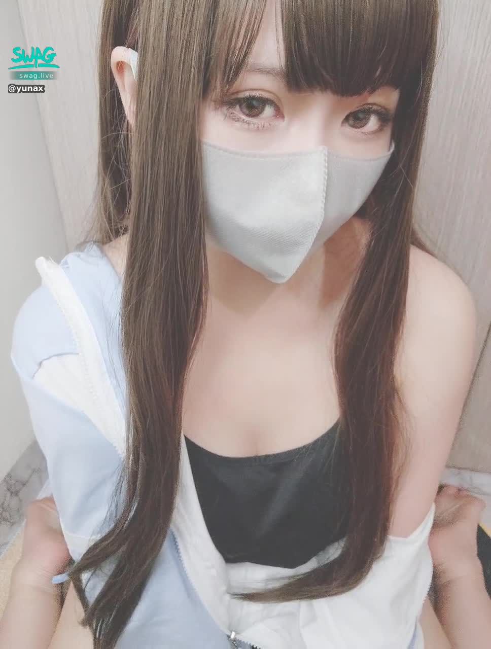 yunax : 偷偷摸摸🫣