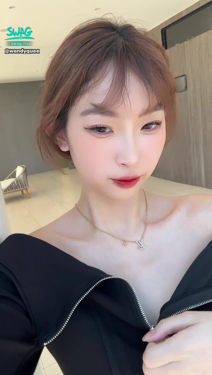 wendyqueen : 攝影師會發現嗎🫣😍
