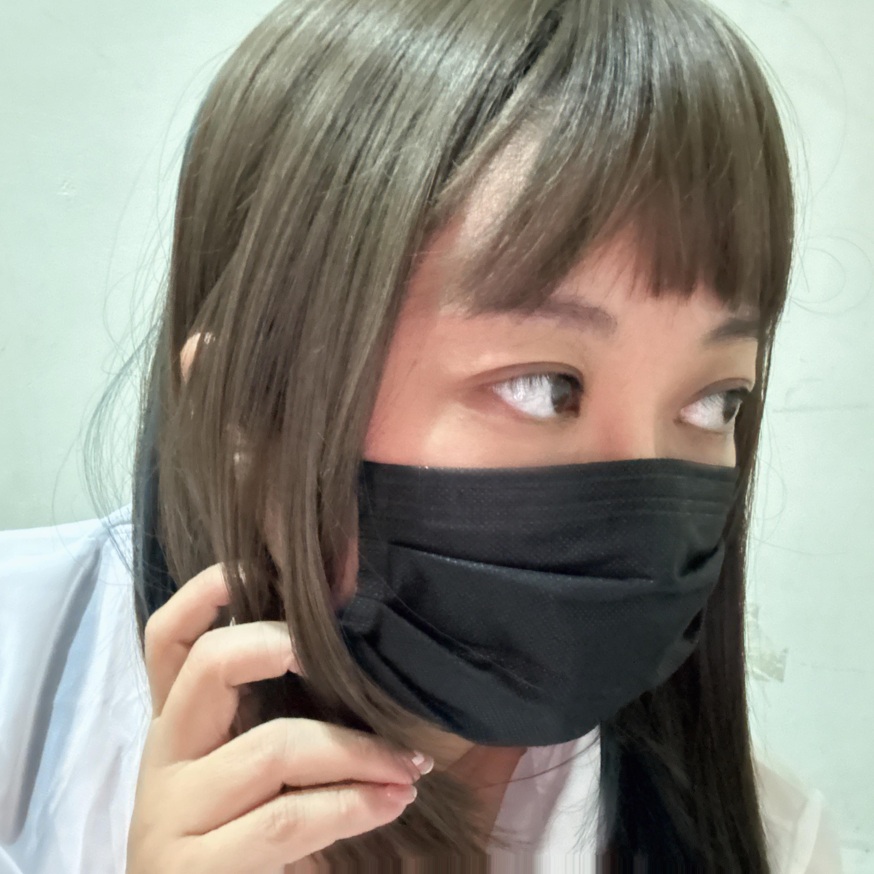 poppy253 : 趁上班時間休息空檔來慰慰🫣男同事會不會看到🤪