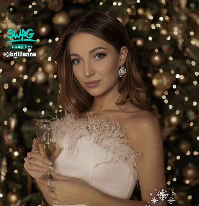 brillianna : 手冷了啊 ❄️
好想伸進你們的錢包裡 😘😘😘