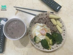 yuyuexin : #小浣熊 #晚餐