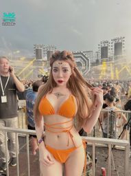 : Is it spicy? 🔥👙🧡☀️