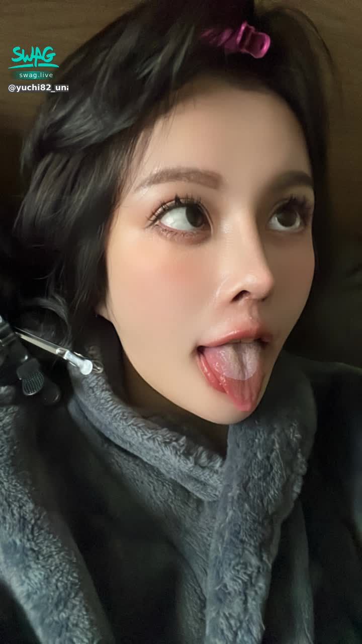 yuchi82_una : 天氣超級冷 各位注意保暖❤️
#啊嘿顏 #sexy