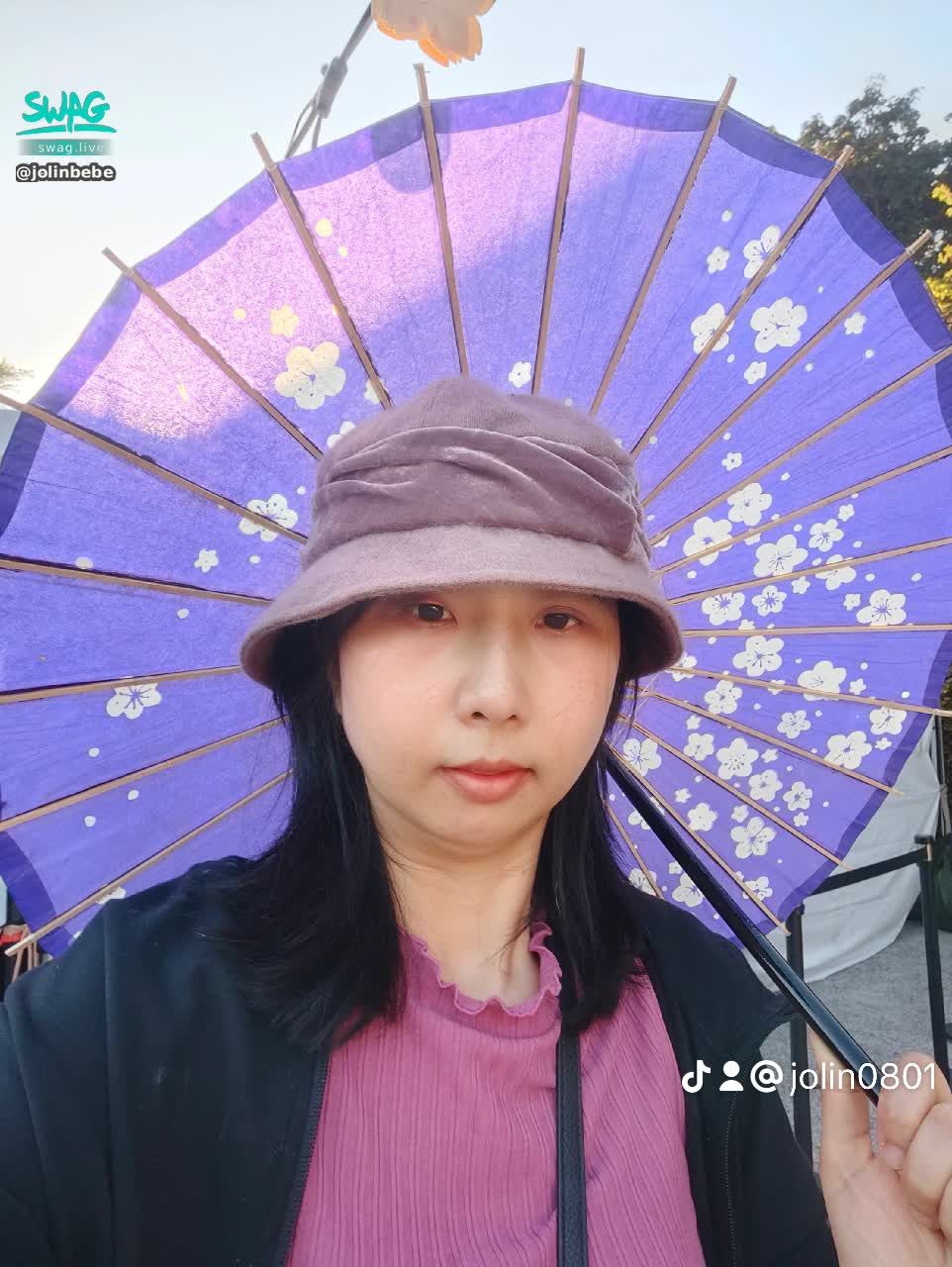 jolinbebe : 嗨 哥哥們來色