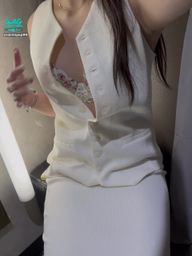 loliiiiipop99 : 今天穿着正装在外面忍不住揉揉烧奶和烧穴🤤🥛
Dressing formal today, I’m so horny to see my friends in suits around me. I couldn’t help but hide in the dressing room so I could touch myself 🤤🥛