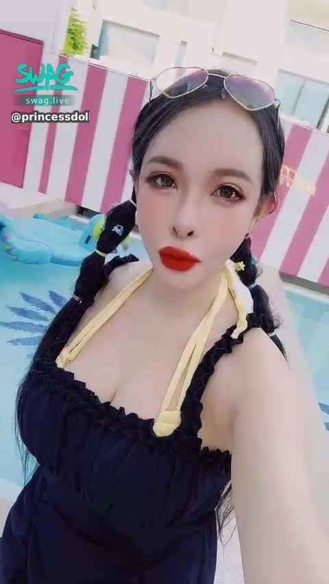 princessdolly : Working in Thailand 🇹🇭with @daxiangtw