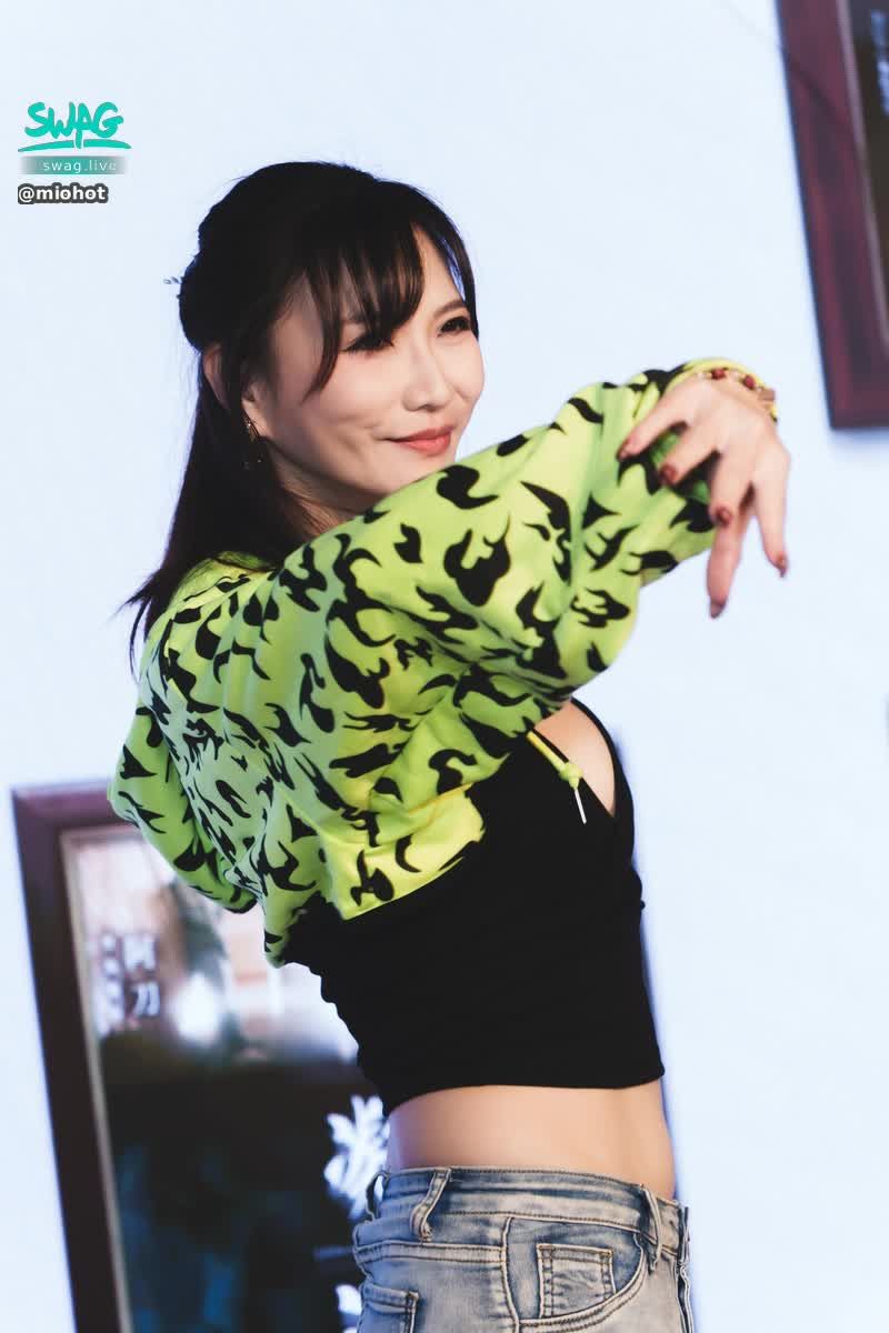 miohot : 10張 跳舞表演表情包