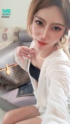 lorixun : 🍺🍺總會有一個人出現,讓人原諒過去日子的艱難🩷🩷。……當找到最好的那個,以前過往真的都不重要了,💌那個人就是你。
要私訊我陪我聊天嗎?💌💌