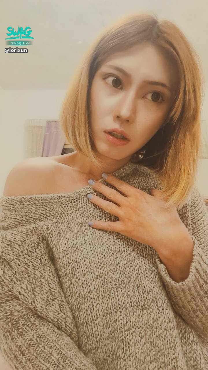 lorixun : 對女生來說，要一起聊天、一起行動才算得上陪伴。🥰但聽男生朋友說，對他們來說，只要待在一起，就算各滑各的手機也算陪了，不一定要有交流。
🤔🤔
所以單身的朋友們，別覺得有約會就是感情提升了，約會時要盡量多跟女生聊天，多聽她說話，對她多點好奇心，聊進女生的心坎裡，🙆‍♀️脫單就離你不遠啦！🍺🍺🍺